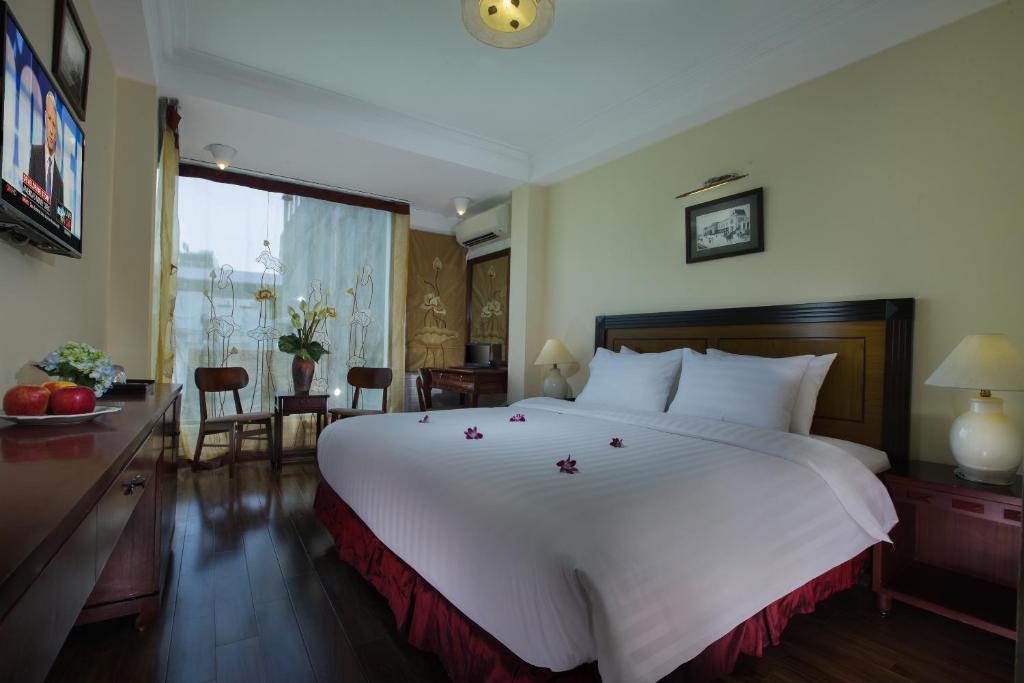 Classic Street Hotel