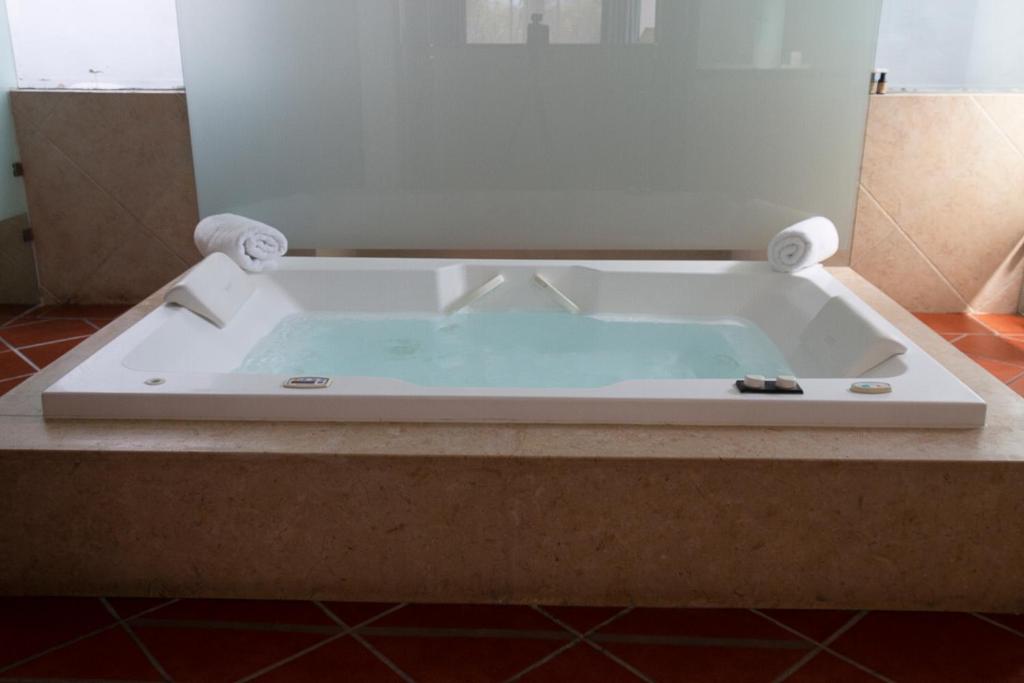 Hotel Boutique Casa de Campo en cuernavaca con jacuzzi