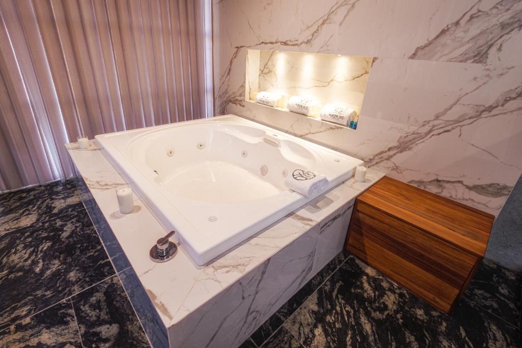 HOTEL & SPA MANSION SOLIS by HOTSSON