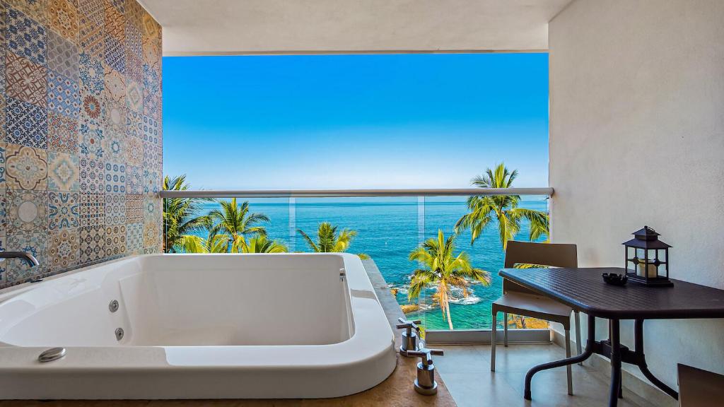 Marboka Hotel & Suites con Jacuzzi en Puerto Vallarta
